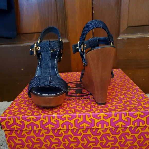 Tory Burch designer Sandles - Picture 5 of 6